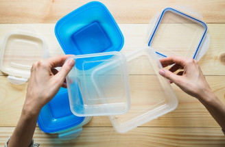 Správna starostlivosť o plastové potravinové dózy – ako na to?