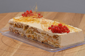 Palacinková torta s mascarpone a slaným karamelom z Pečie celé Slovensko