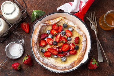 Aj vaše raňajky musia byť vždy sladké? Pripravte si Dutch baby palacinky