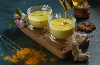 Zlaté mlieko – recept, účinky a alternatívy pre váš pokojný spánok