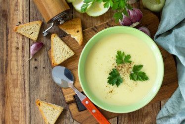 Recept na krémovú zelerovú polievku: Zdravý a chutný spôsob, ako podporiť imunitu!