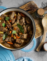 Hovädzie stehno 5x inak: Recept na guláš, pečené mäso i ázijský variant