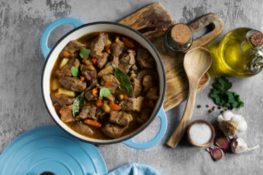 Hovädzie stehno 5x inak: Recept na guláš, pečené mäso i ázijský variant