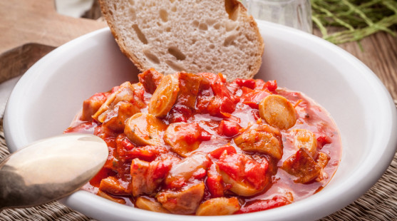 Recept na lečo – najlepšia letná pochúťka z papriky a paradajok