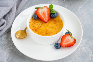 Recept na crème brûlée – ako pripraviť tento luxusný vanilkový dezert?