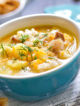 8 receptov na sýte polievky plné bielkovín – s mäsom, strukovinami či krevetami